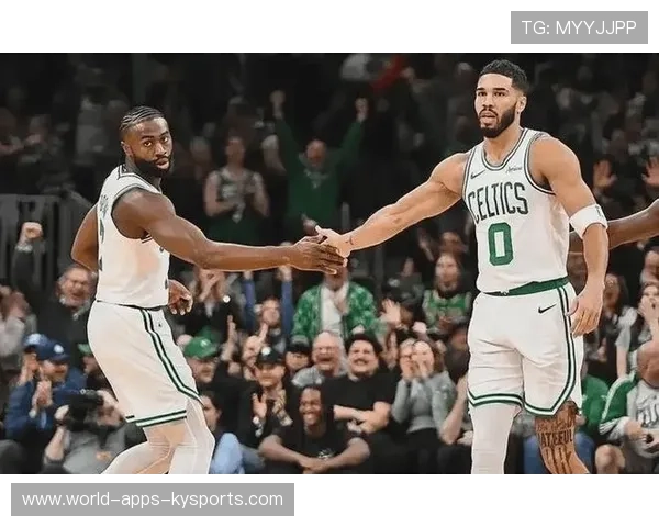 凯尔特人攻防两端兼备，联盟新霸主雏形显现